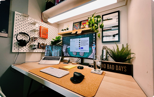 Productive Desk Setup